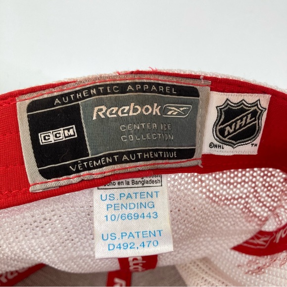 Reebok Men’s Detroit Red Wings Red White Mesh Cap Embroidered Logo NHL Authentic - Picture 9 of 10